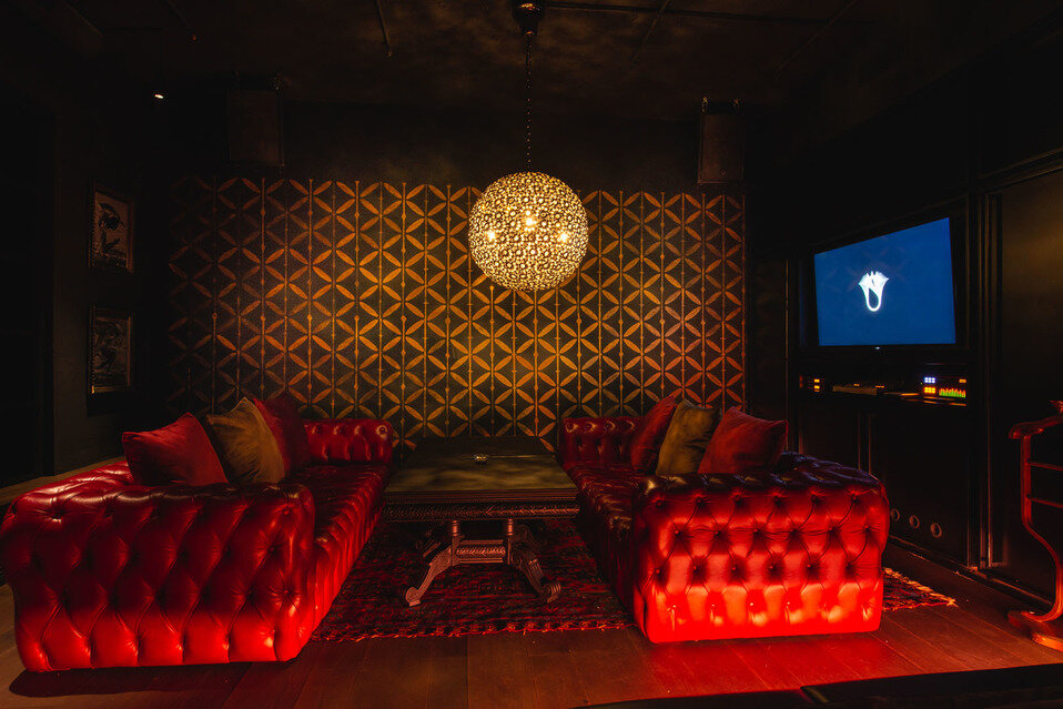 Проститутка Стриптиз-клуб Nuar Проститутка Стриптиз-клуб Nuar